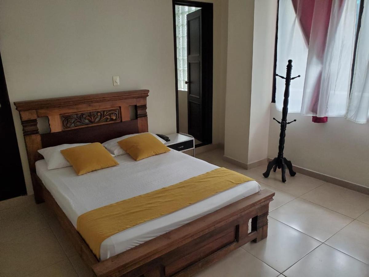 Hotel Cataluna Pereira Eksteriør billede