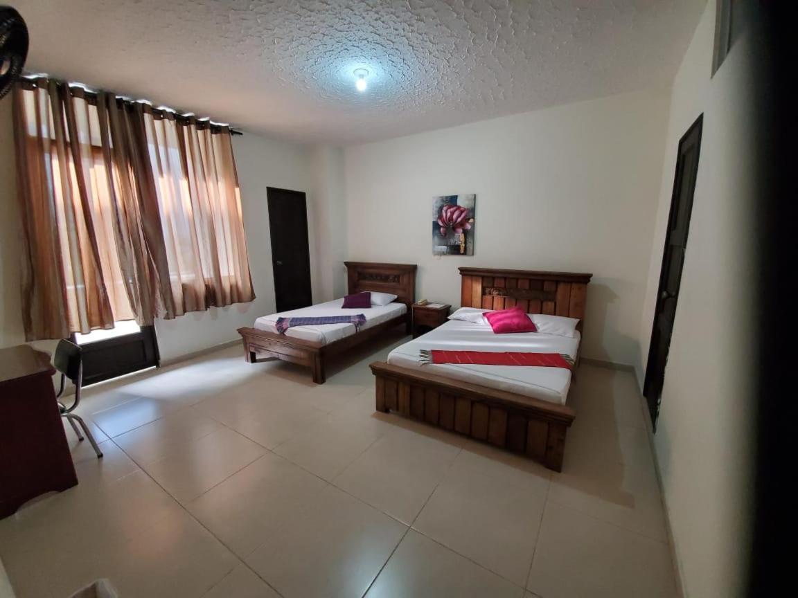 Hotel Cataluna Pereira Eksteriør billede