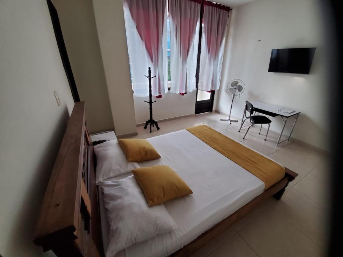 Hotel Cataluna Pereira Eksteriør billede