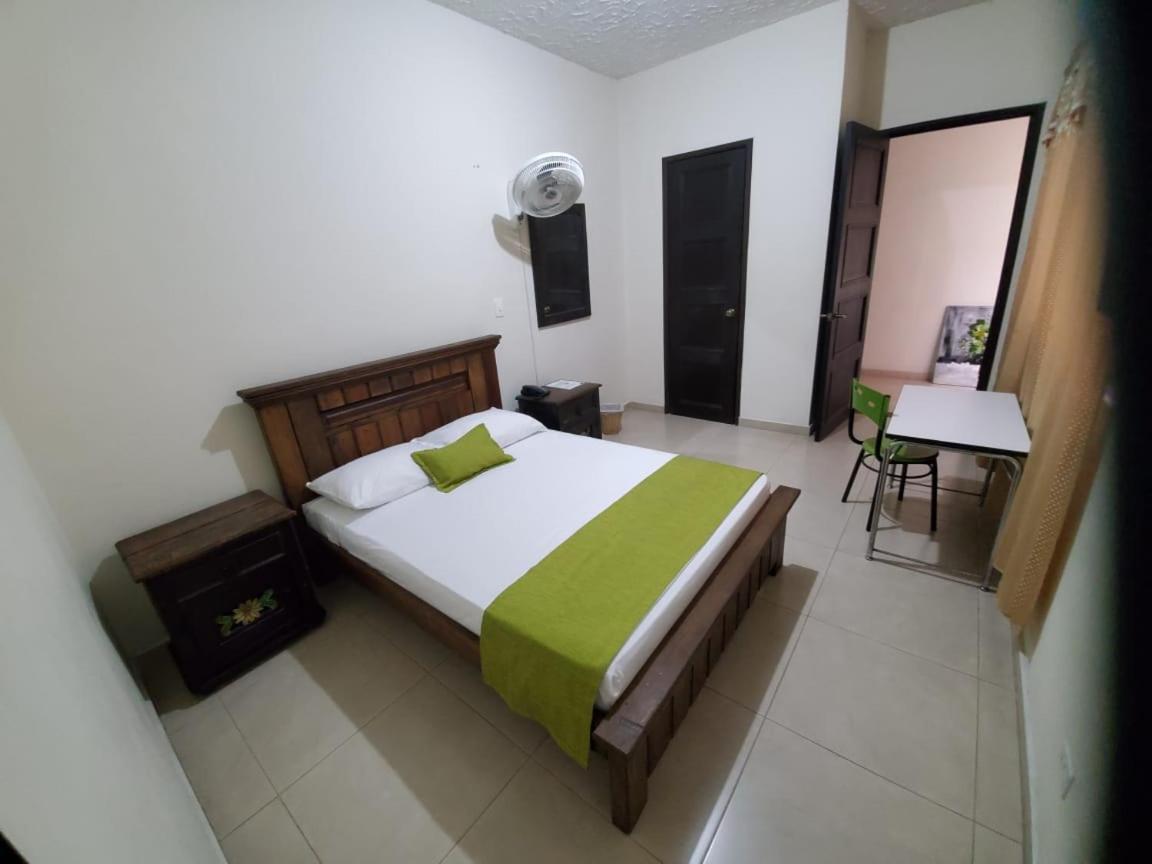 Hotel Cataluna Pereira Eksteriør billede